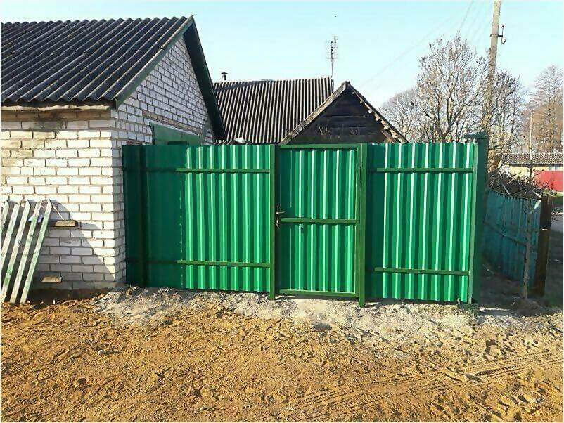 Забор, ворота, калитка из зеленого профлиста 150м фото 1 в Череповце