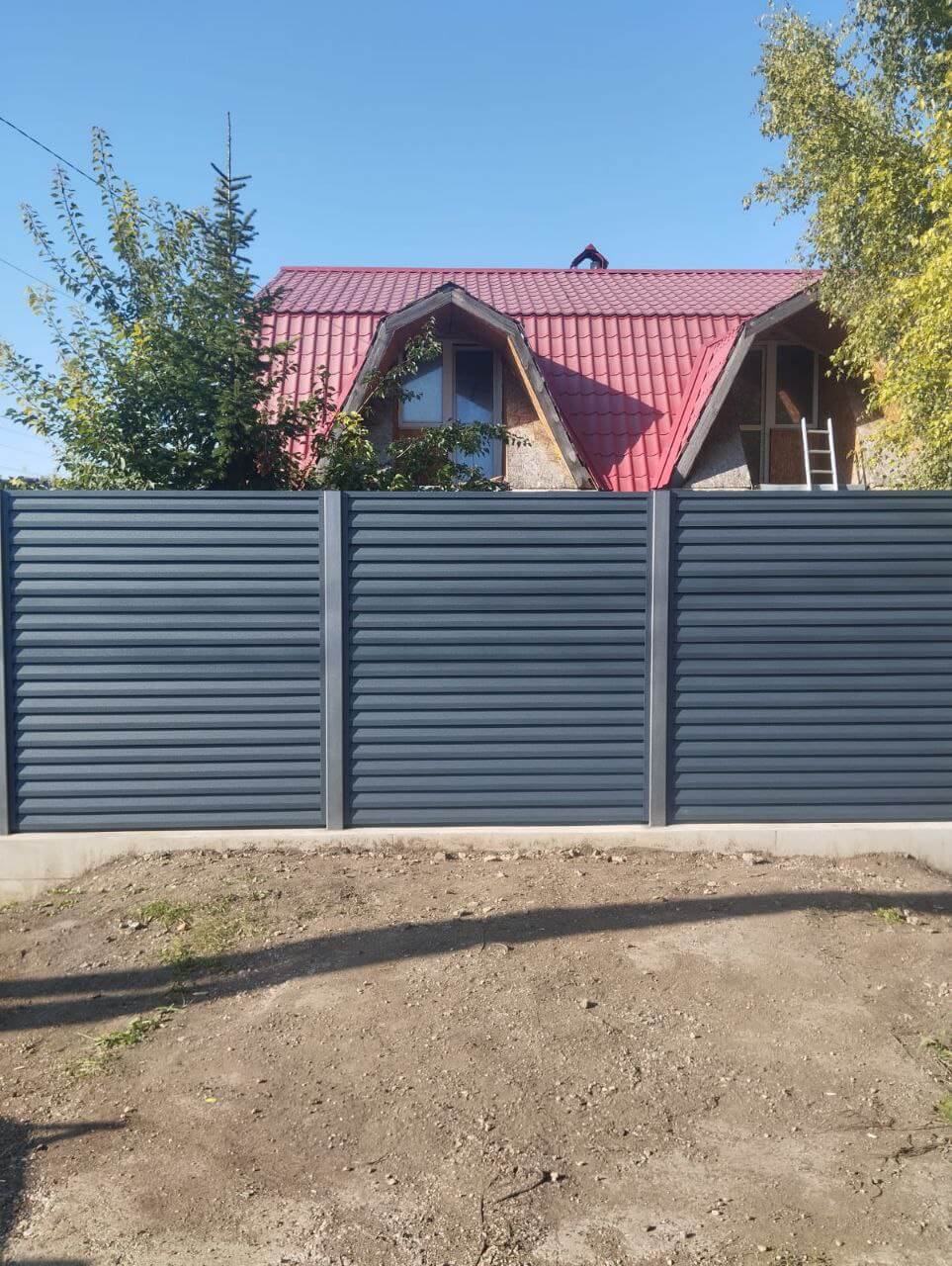 Забор-жалюзи из ламелей Реснички 54м RAL7024/7024 Серый Графит двусторонний МАТТЕ в Череповце