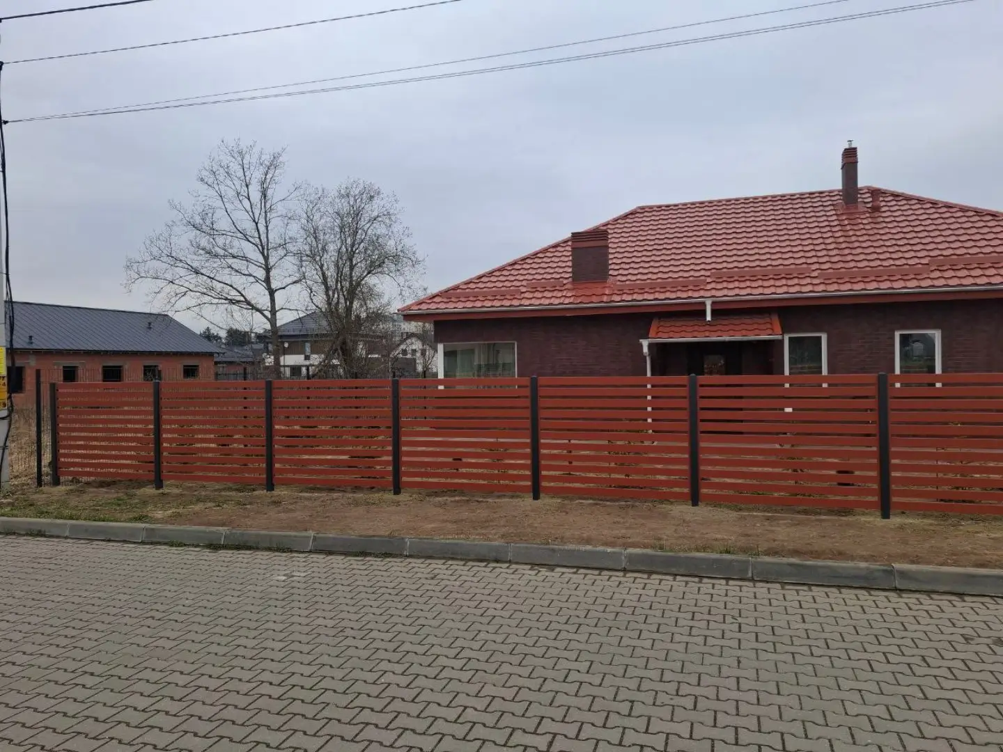 Забор-ранчо из металлопланкена 18м RAL8004 Терракотовый фото 3 в Череповце